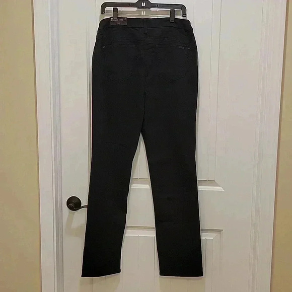 Chicos Slim Leg Black Jeans 1.5 Size 32in - Picture 7 of 9